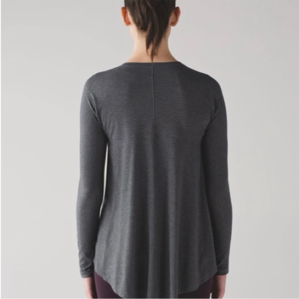 Lululemon Gray‎ Acadia Long Sleeve Size 6 - Picture 3 of 6